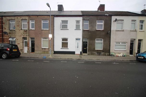 2 Bedroom House - Terraced - Photo 1