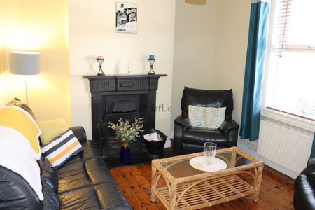 House to rent in Dublin, Kilmainham - Photo 2