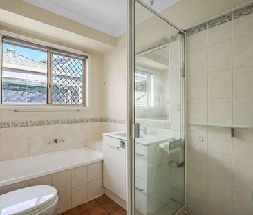 Beautiful 4 bedroom house in Acacia Ridge Call Lin today 0451361818... - Photo 6