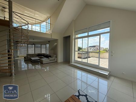 Location Appartement 5 pièces 246m² BOURGES 18000 - Photo 2