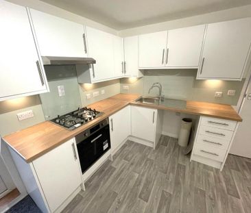 1 bedroom ground floor flat to rent - Photo 3