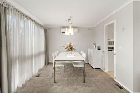 Luxe Living for the Contemporary Family - Photo 2