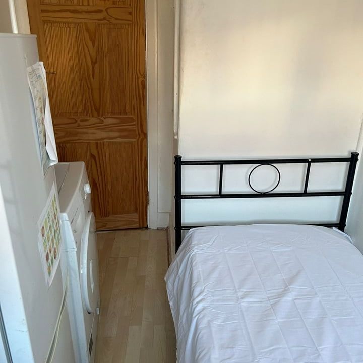 Room in a Shared House, Craignair Road, SW2 - Photo 1