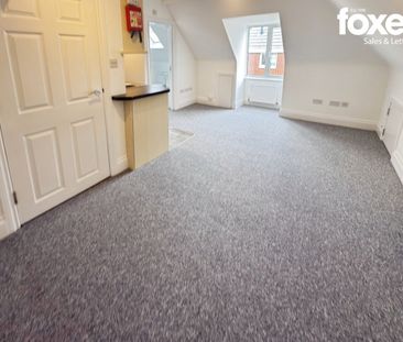 1 bed studio flat to rent in Flat 5, 6 Adeline Road - Photo 1