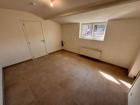 --- NIEUW --- Gerenoveerd 2-slaapkamerappartement nabij UZ! - Foto 4
