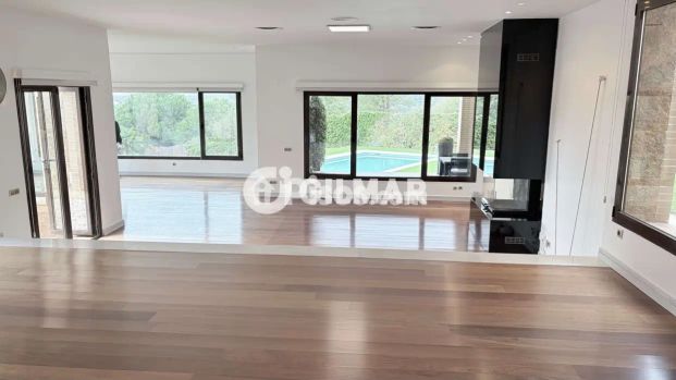Chalet en alquiler en Las Rozas - Foto 1