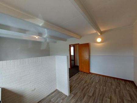 Two Bedroom Brick Unit in Merrilands - Photo 3