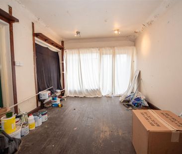 Mansfield Road, Standard Hill, Nottingham - Photo 3