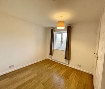 Templecombe Drive, Bolton - Photo 5