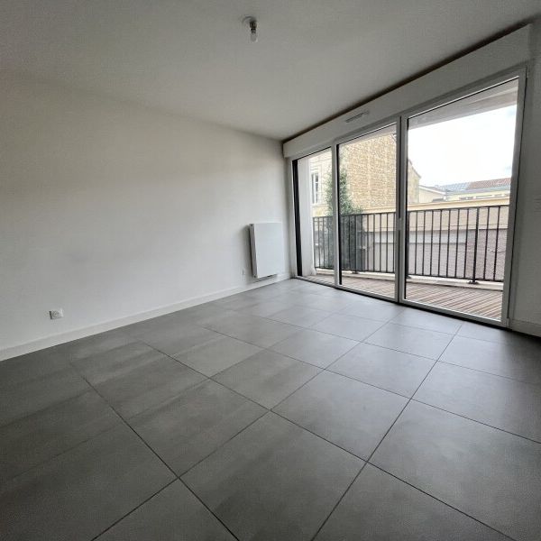 Location Appartement 2 pièces 43m² BORDEAUX 33000 - Photo 1