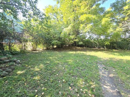 For Lease - 939 Wellington Street, Windsor, Ontario - Photo 3