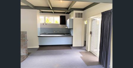 2 Bedroom, 2 Bathroom, 2 Car Parking! - Photo 3