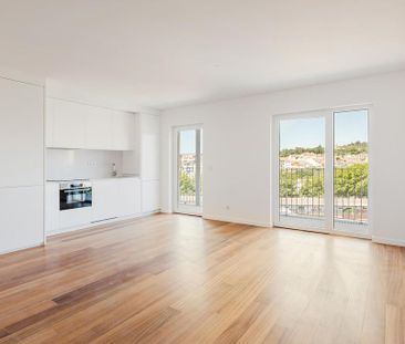 2 room luxury Flat for rent in Lisbon - Photo 3