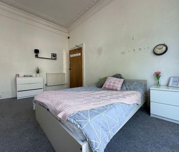 10 bedroom house share to rent - Photo 2