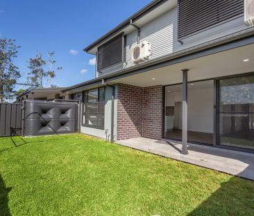 Distinguished Townhouse in a Gated Complex - Photo 5