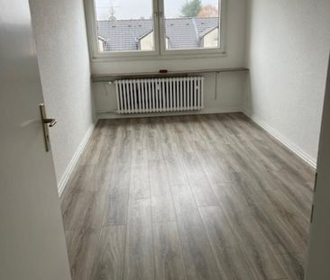 Attraktive 3,5 Zimmer Wohnung im Duisburger Süden-frisch saniert - Foto 1