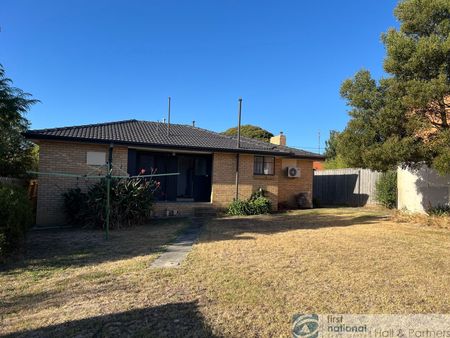 4 Edna Avenue, 3175, Dandenong North Vic - Photo 5