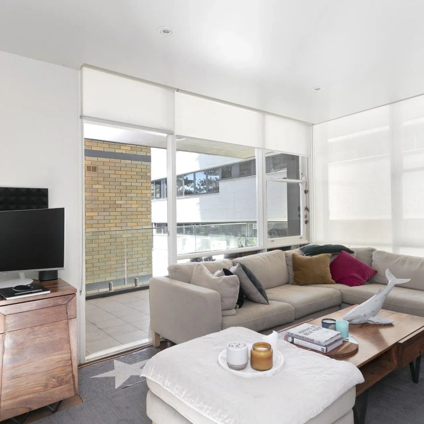 Boutique Harbour Front One Bedder - Photo 1