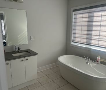 For Lease - 59 Grassbank Road, Brampton, Ontario - Photo 6