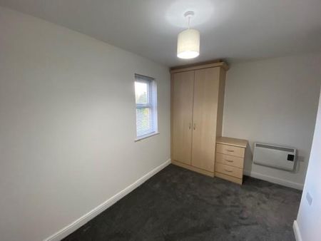 3 bedroom flat to rent - Photo 5