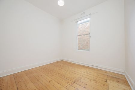 17 Nash Street, Brunswick VIC 3056 - Photo 4