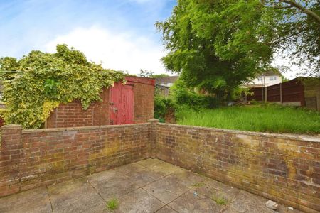 3 bedroom house to rent - Photo 2