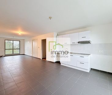 Location Appartement 3 pièces 77m² - Photo 3