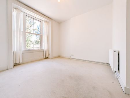 1 Bed Flat, Pendennis Road, SW16 - Photo 3