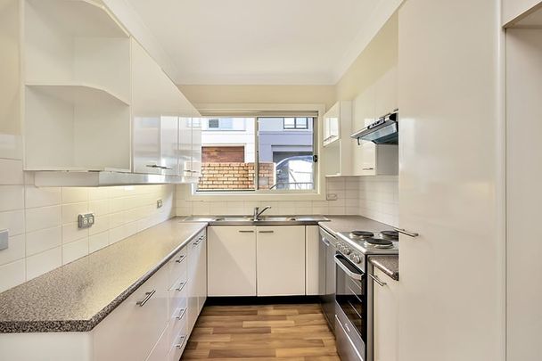 4/14 Hosking Street, Balmain East, NSW 2041 - Photo 1