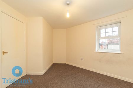 References Pending - 2 bed Maisonette - Photo 3