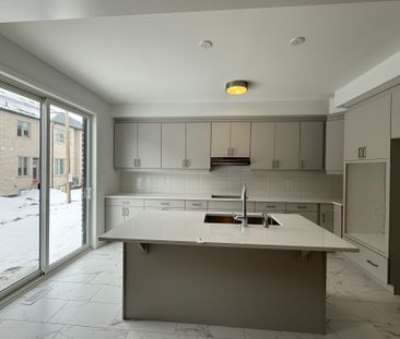 For Lease - 21 Moss Drive, Markham, Ontario - Photo 2