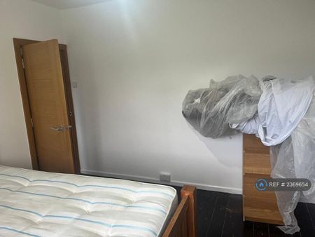 5 bedroom terraced house to rent - Photo 4