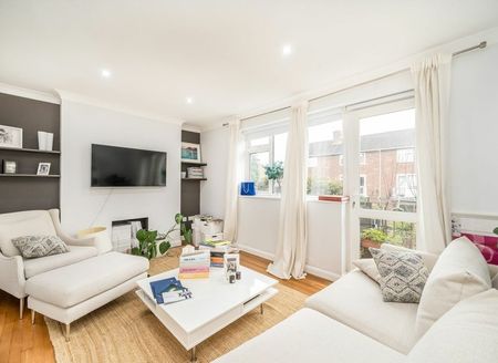 Norfolk Close - Photo 3