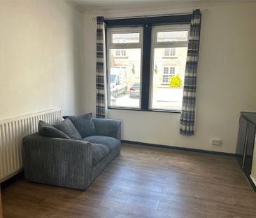 2 bedroom end of terrace house to rent - Photo 1