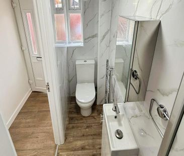 3 bedroom terraced house to rent - Photo 6