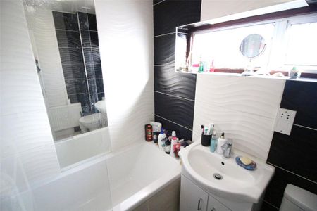 1 bedroom property to rent - Photo 2