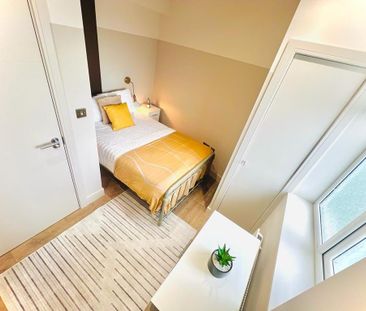 Room in a Shared Flat, Kingston Road, SW20 - Photo 3