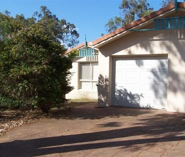 EASY LIVING STARTS HERE - COMFORT AND CONVENIENCE AT 84B BOLES STREET - Photo 4