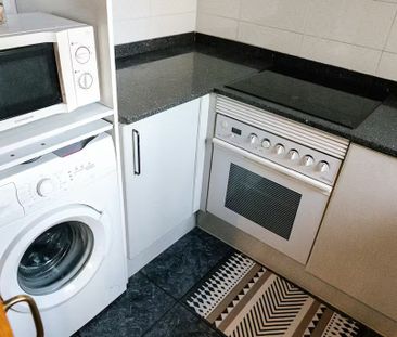 Carrer de Rius i Carrió, L'Hospitalet de Llobregat, Catalonia 08904 - Photo 5