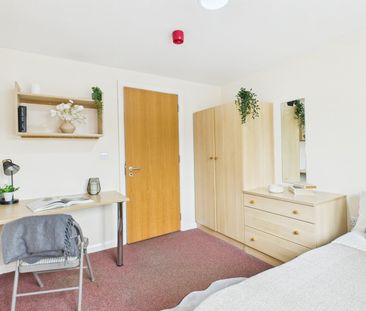 Room in a Shared House, Smithdown Lane, L7 - Photo 4