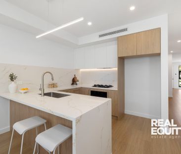 2/25 Magree Crescent, Chipping Norton NSW 2170 - House For Rent | D... - Photo 4