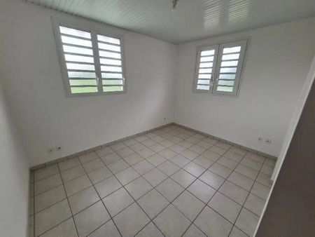 Location Appartement 72m² 3 pièces Fort de france - Photo 4
