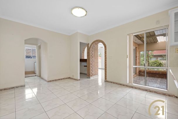 Five Bedroom&comma; Family Home&excl; - Photo 1