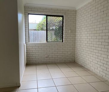 Walk to Plaza & Shops! Quiet 2-BR Unit in Slacks Creek Cul-de-Sac - Photo 6