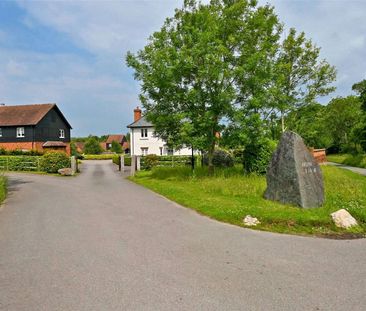 A stunning contemporary three bedroom home in a beautiful courtyard... - Photo 2
