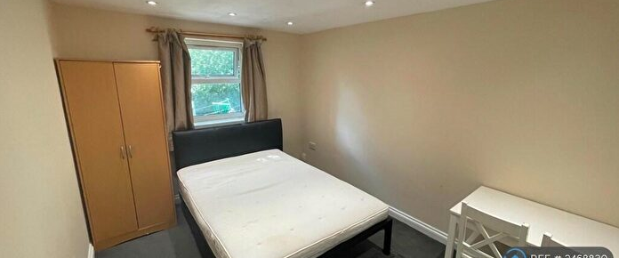 1 bedroom in a house share to rent - Photo 1
