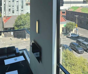 North Melbourne - Photo 2