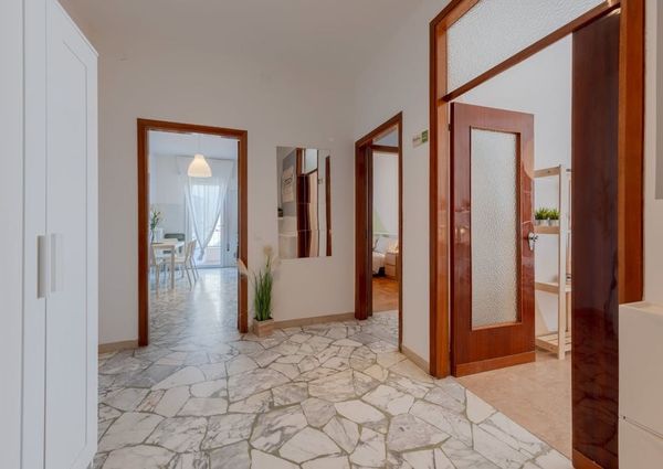 Via Cesare Cremonino, Padova, Veneto 35124