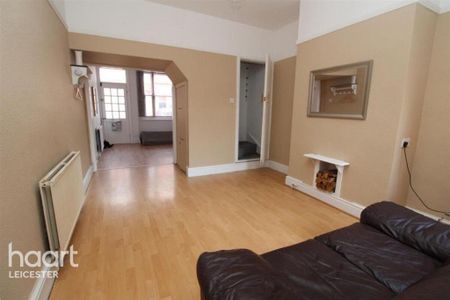 2 bedroom terraced house to rent - Photo 2