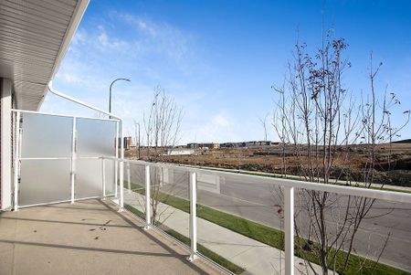 14231 1 Street Northwest, Calgary - Photo 2